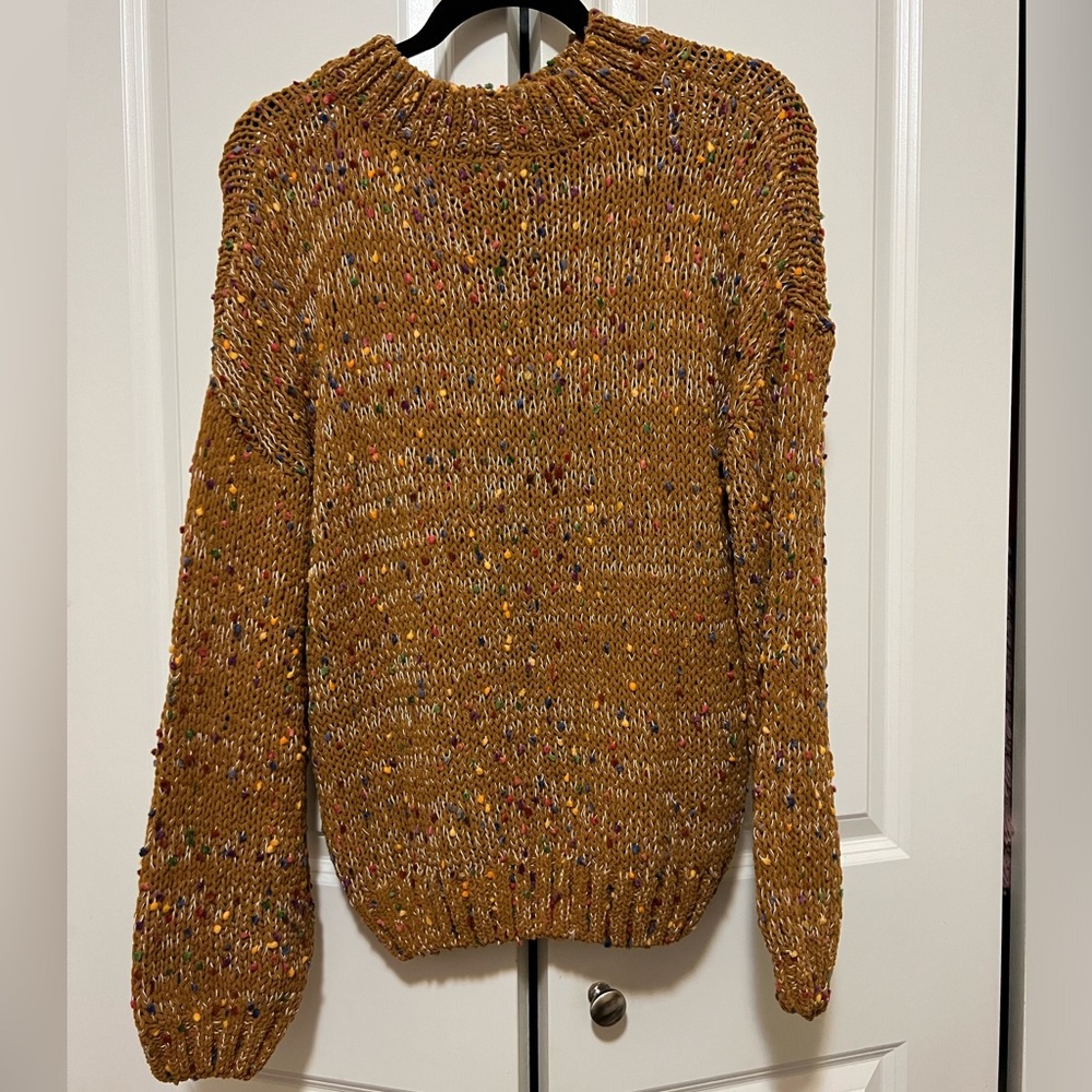 Lulus popcorn sweater. NWOT.